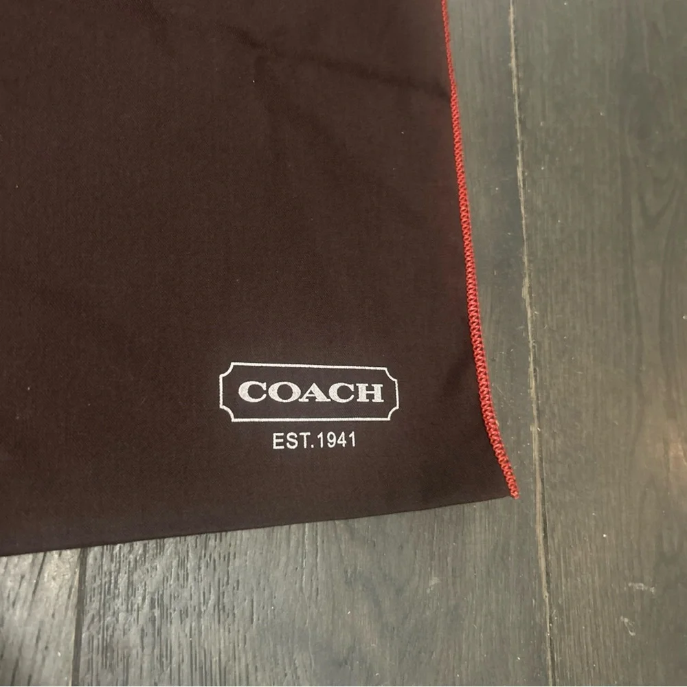 Bath & Body Works Iridescent White Puffer Tote - Picture 5 of 6